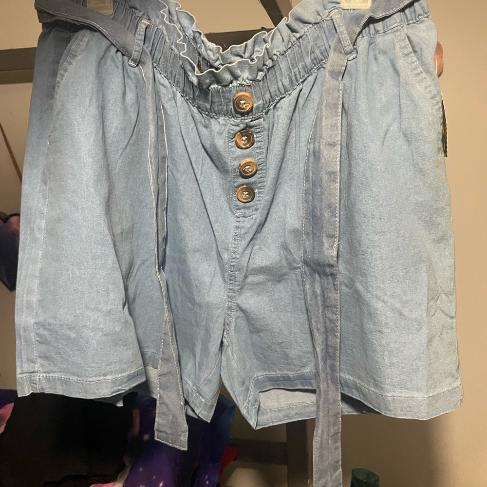 Jean paper bag shorts never worn